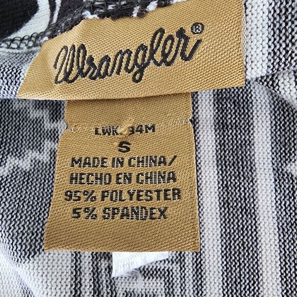 WRANGLER WOMEN'S AZTEC SHIRT  HI LOW HEM SLEEVELESS VEST SIZE SMALL - Picture 4 of 6